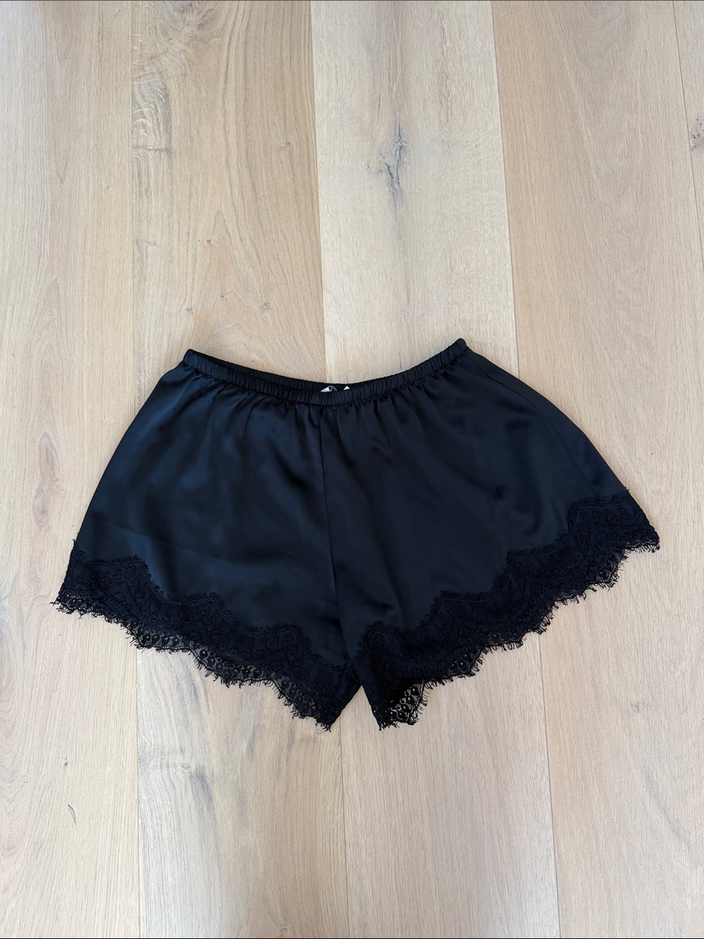 Wayf Lace Trim Pull On Shorts